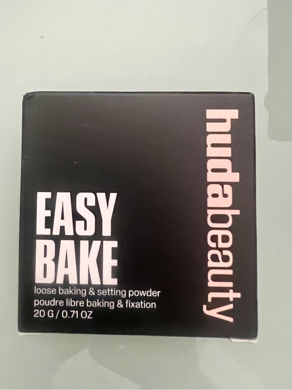 Huda Beauty - Easy Bake Loose Baking & Setting Powder Cherry Blossom Cake - NEW